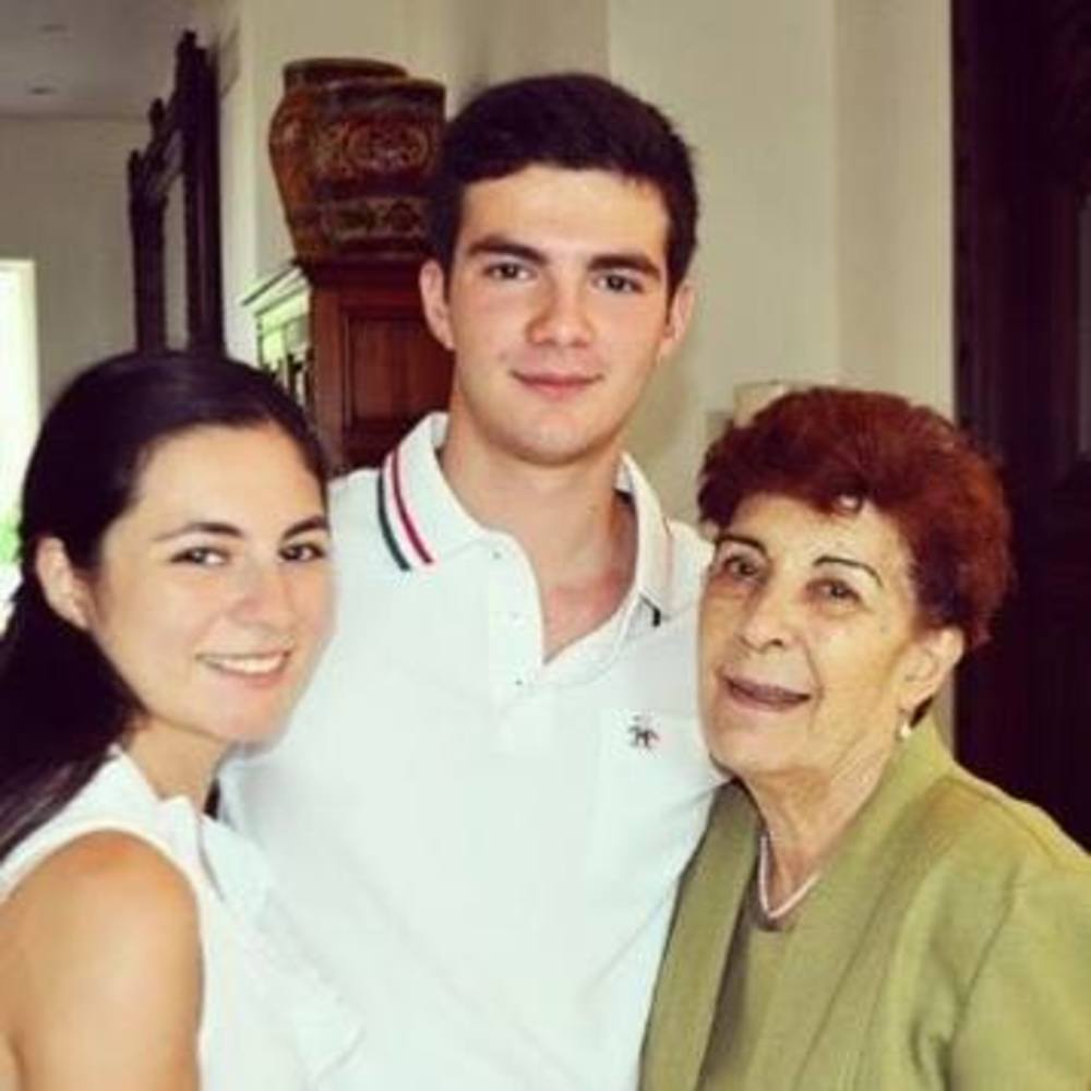 Meet your Posher, Lucía